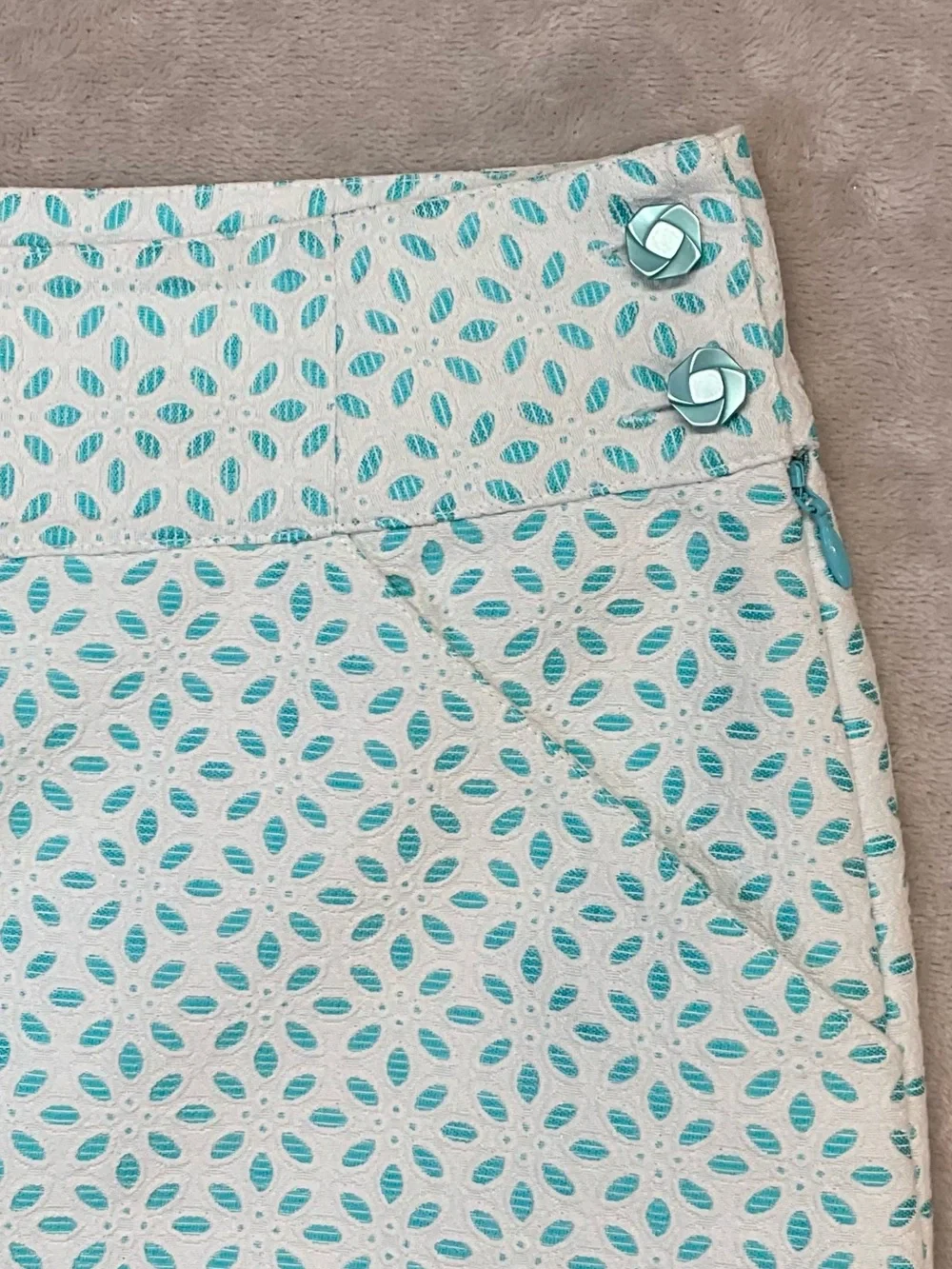 EP Pro White and Turquoise Eyelet Golf Skort Womens Sz 8